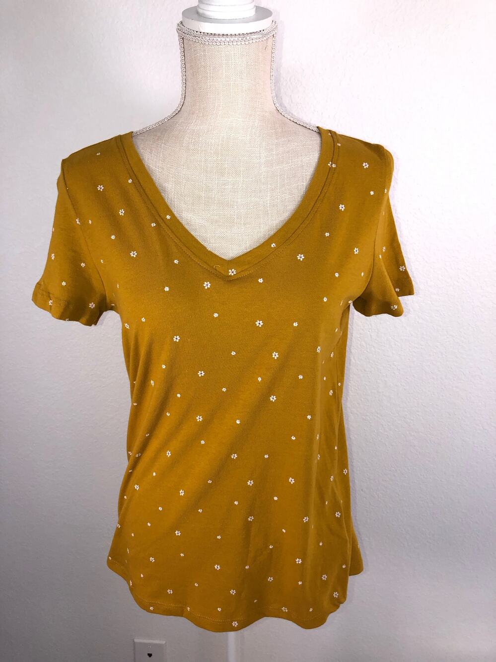 Style & Co Saffron Daisy Print T-Shirt - S